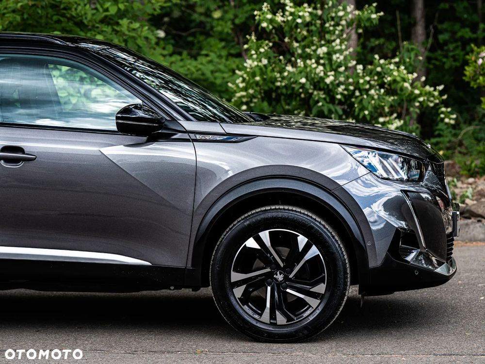 Peugeot 2008 1.2 PureTech GT S&S - 10