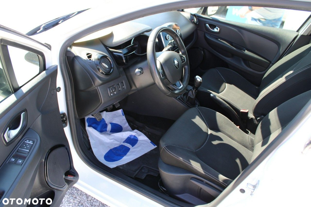 Renault Clio - 20