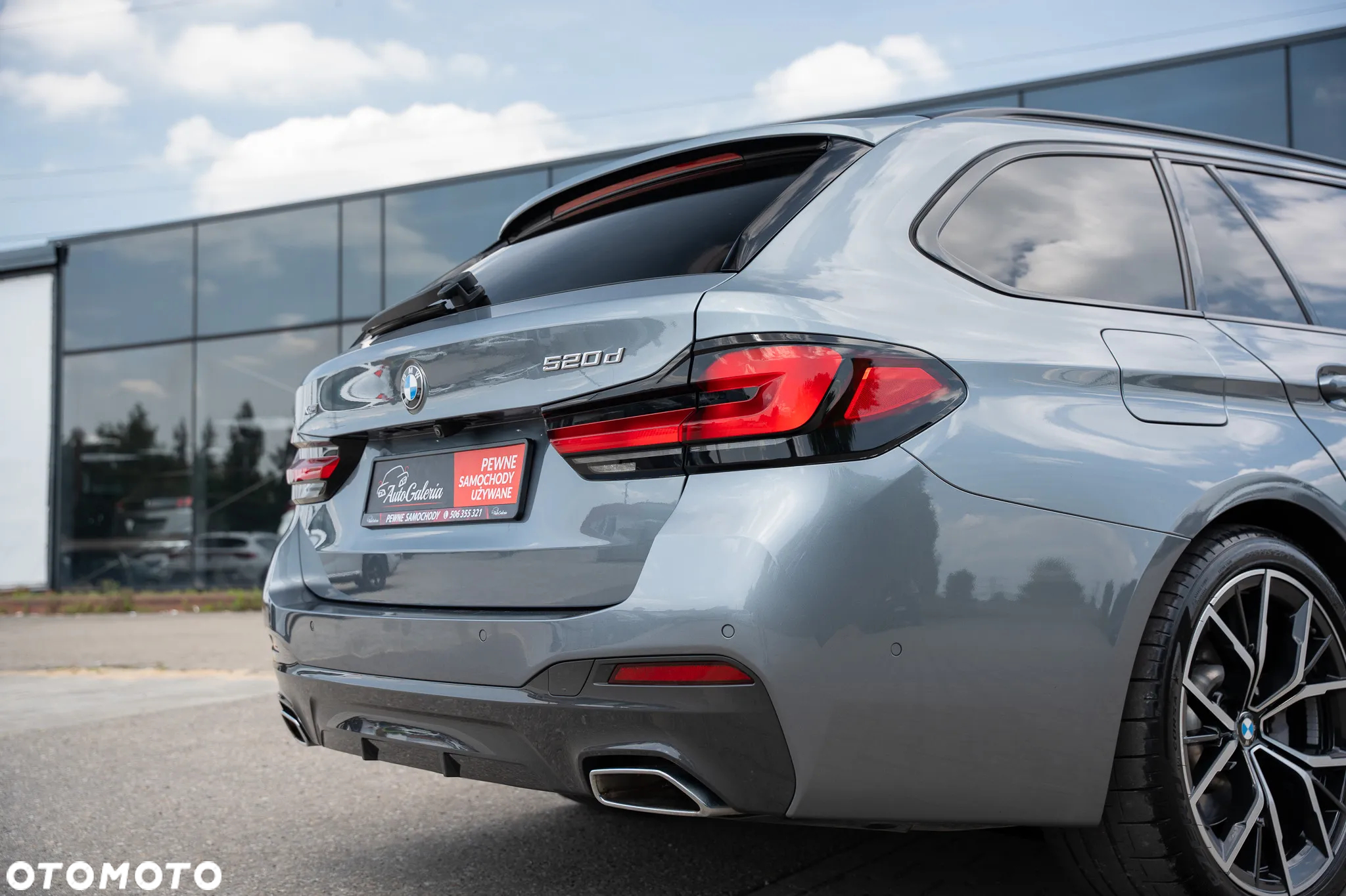 BMW Seria 5 520d xDrive Touring M Sport Edition - 15