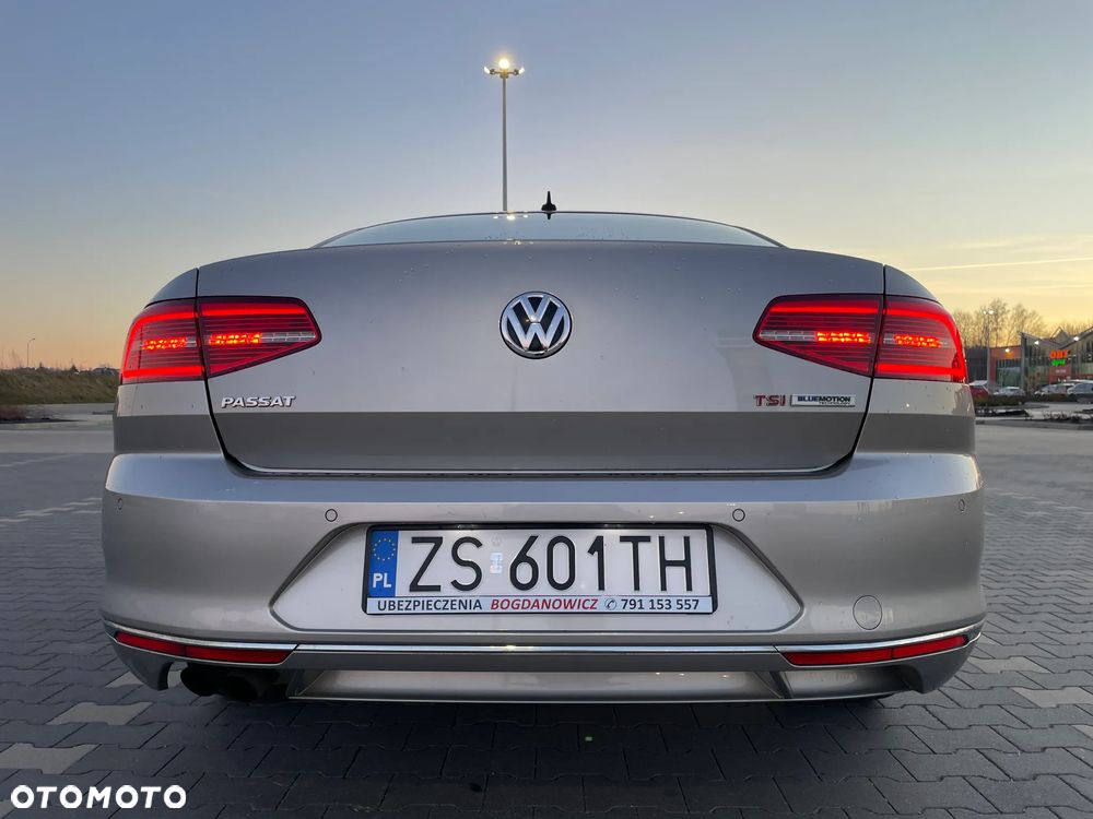 Volkswagen Passat 1.8 TSI BMT Highline - 27