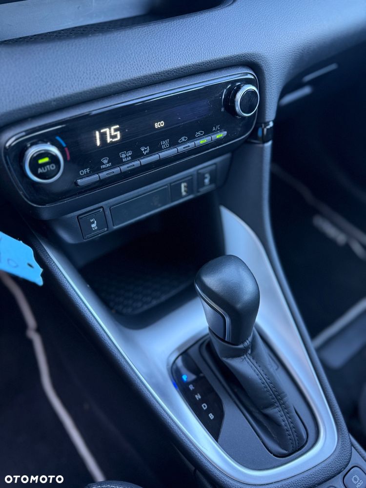 Toyota Yaris Hybrid 1.5 Comfort - 17