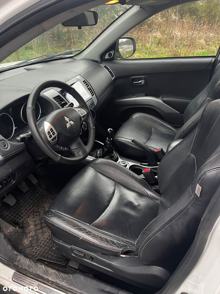 Mitsubishi Outlander 2.2 DID Intense + EU5 - 11