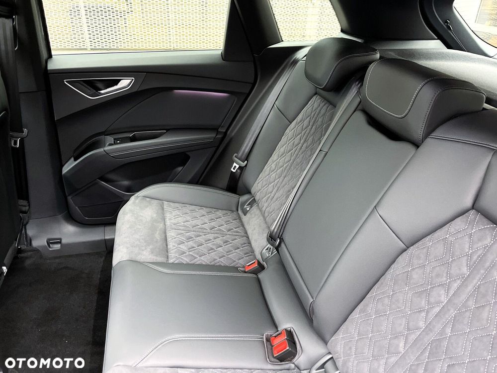 Audi Q4 e-tron - 17