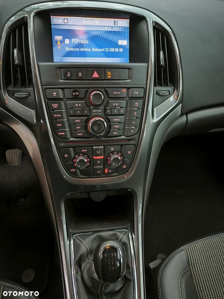 Opel Astra 1.4 Turbo - 11