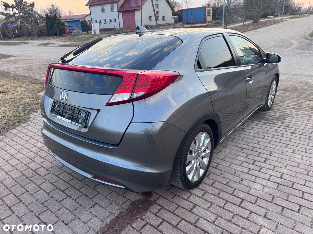 Honda Civic 1.8 i-VTEC Automatik Executive Black Edition - 7