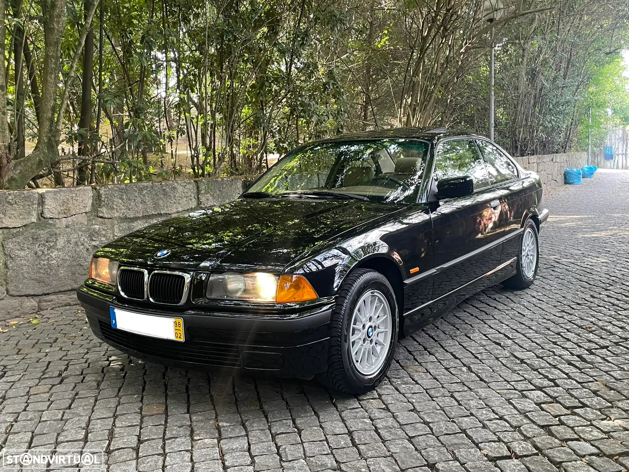 BMW 323 - 24