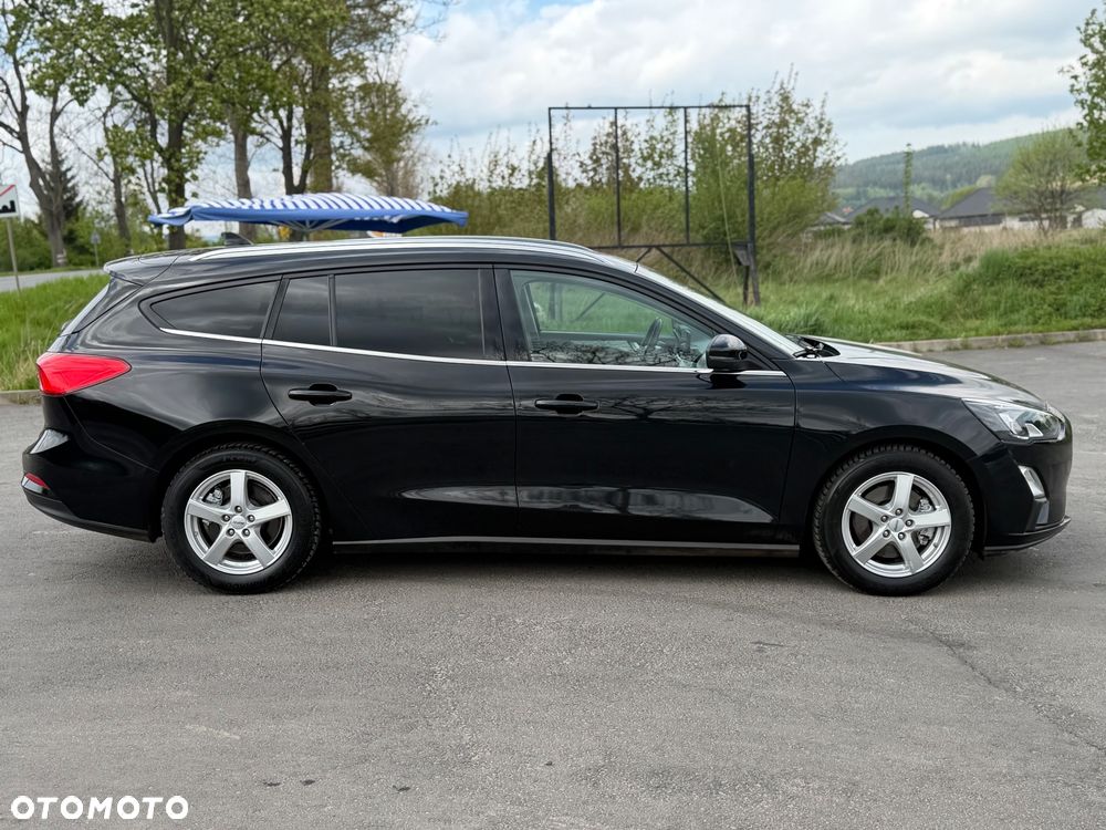Ford Focus 1.0 EcoBoost Start-Stopp-System COOL&CONNECT DESIGN - 16