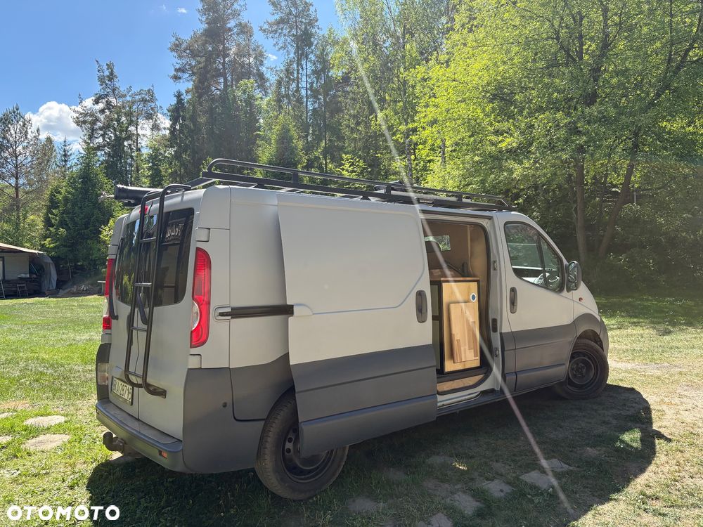 Opel Vivaro L2H1 2.9t - 12