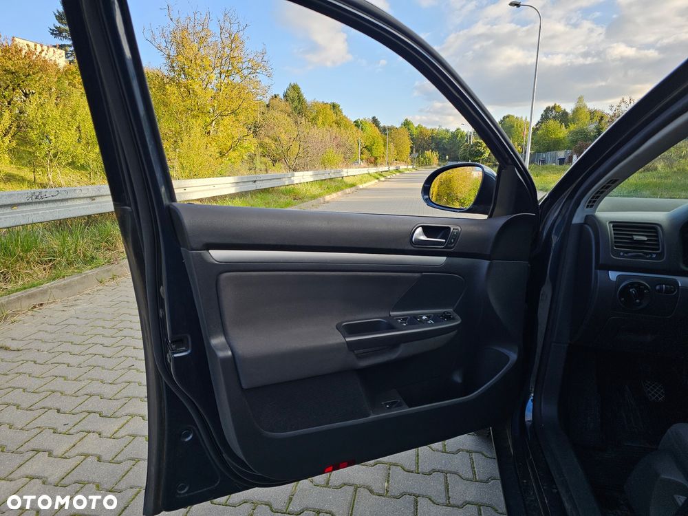 Volkswagen Jetta 2.0 FSI Comfortline - 15