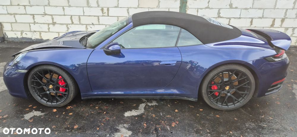 Porsche 911 Carrera 4S - 2