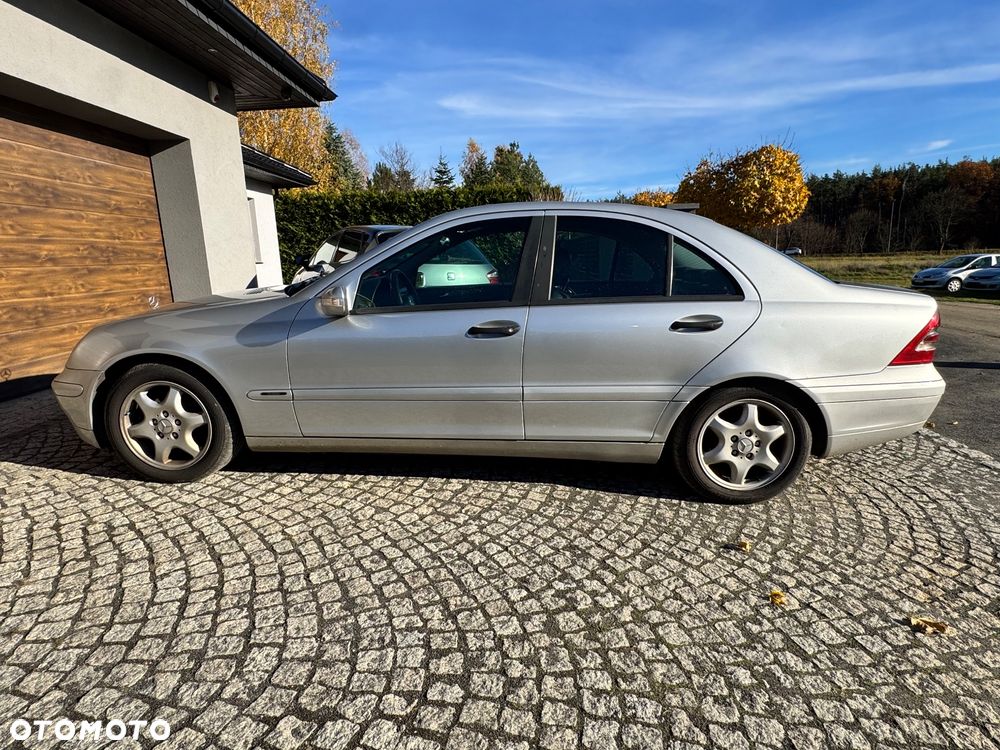 Mercedes-Benz Klasa C - 16