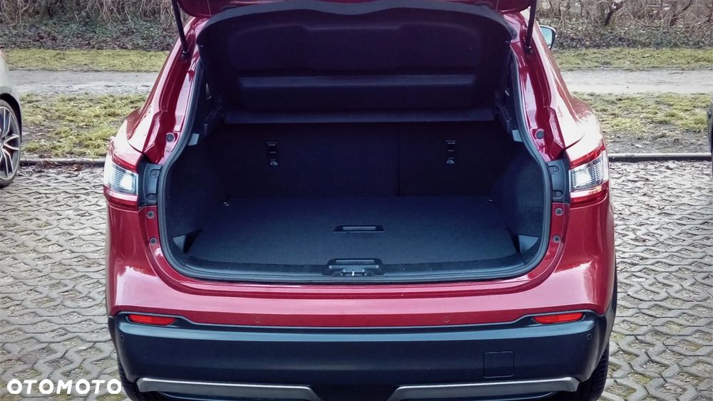 Nissan Qashqai 1.6 DIG-T N-Connecta - 36