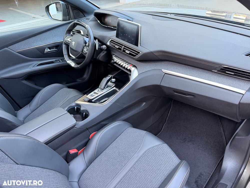 Peugeot 3008 - 11