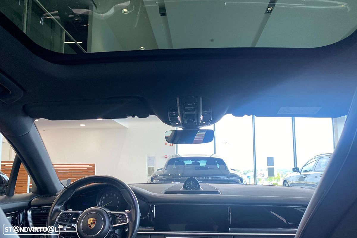 Porsche Panamera Sport Turismo 4 E-Hybrid - 27
