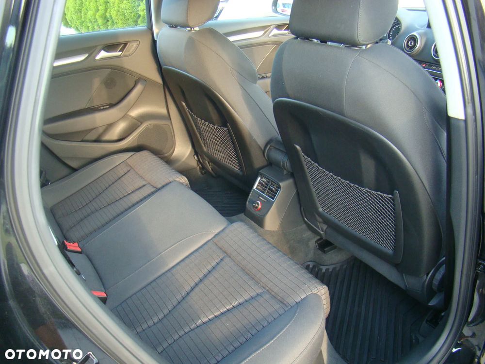 Audi A3 Sportback 1.8 TFSI Attraction - 30