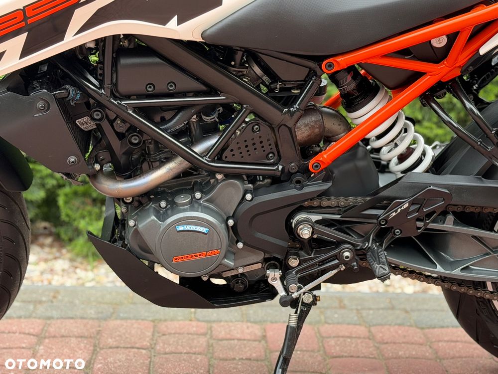 KTM Duke 125 - 16