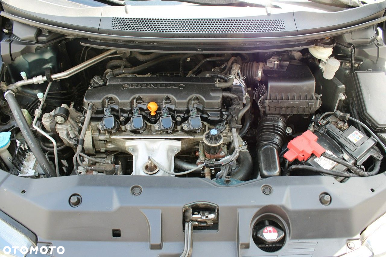 Honda Civic 1.8 i-VTEC Sport - 34