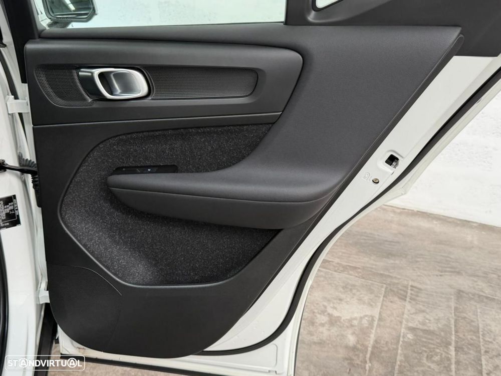 Volvo XC 40 1.5 T4 PHEV R-Design - 38
