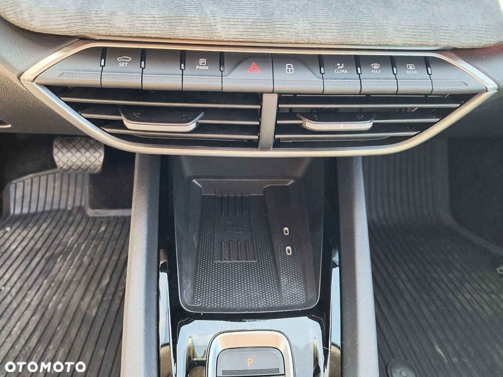 Skoda Octavia 1.5 TSI mHEV Selection DSG - 29