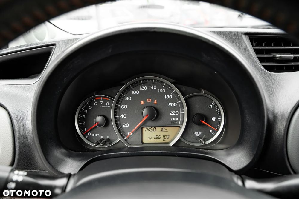 Toyota Yaris 1.33 VVT-i S - 30