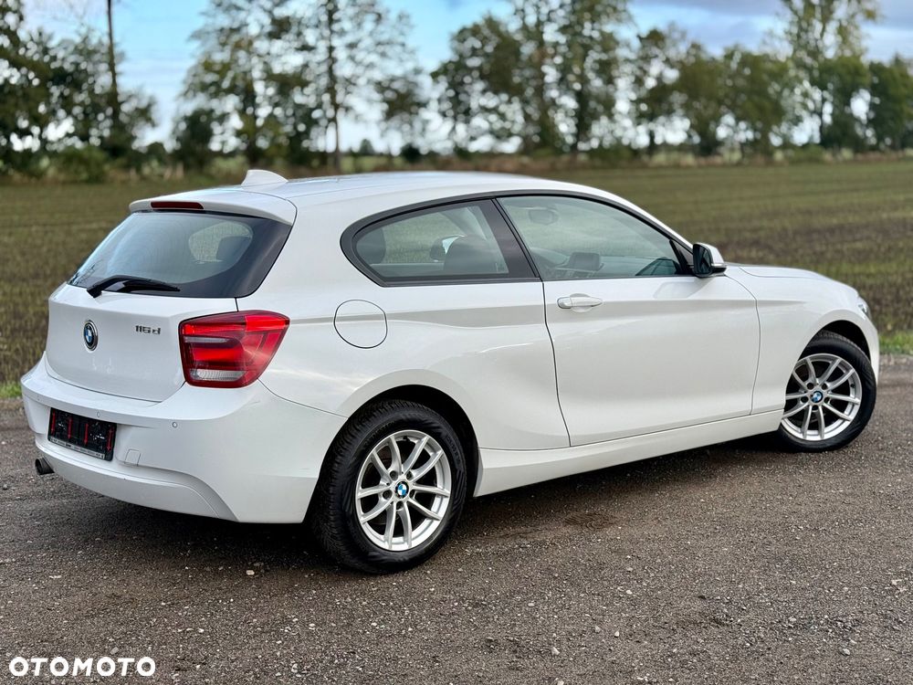 BMW Seria 1 116d - 15