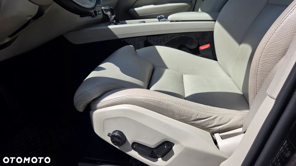 Volvo XC 60 - 17