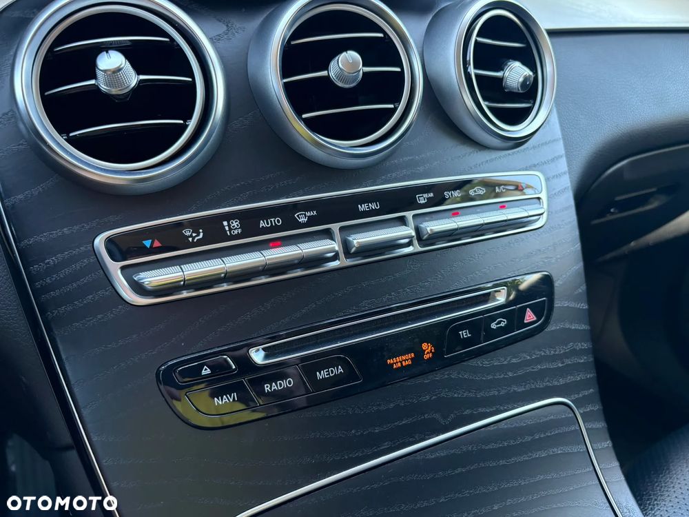 Mercedes-Benz GLC 220 d 4Matic 9G-TRONIC - 16