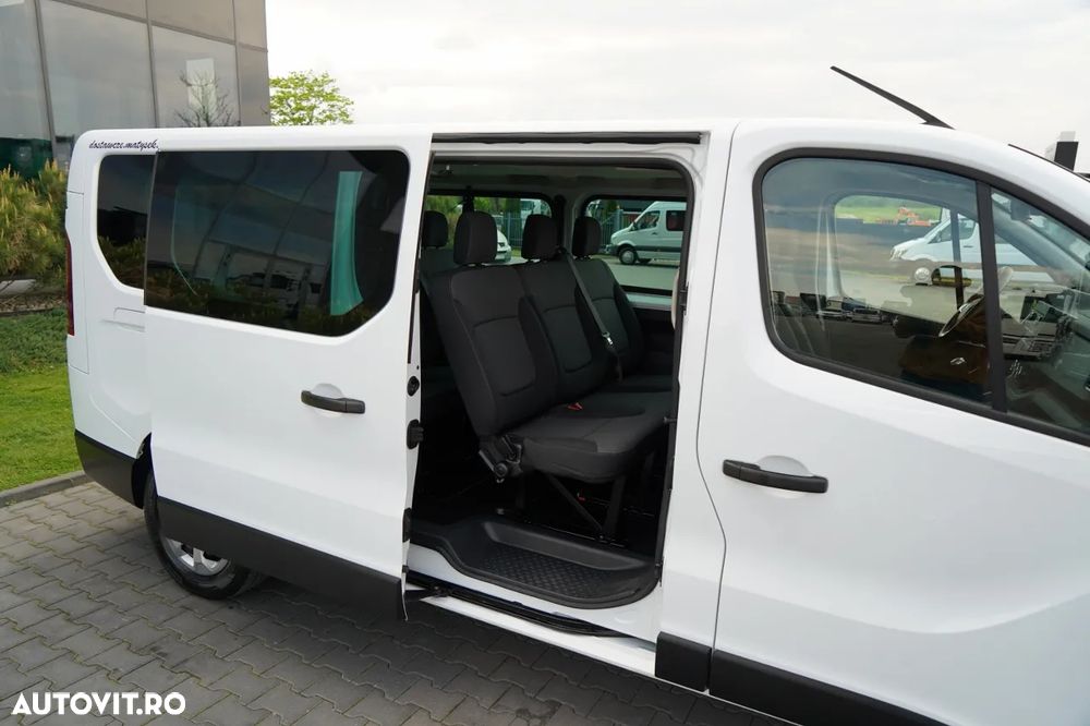 Renault TRAFIC III / AUTOBUS / 9 LOCURI / PRIMUL PROPRIETAR / DEALER POLONESE / 2022 / - 29