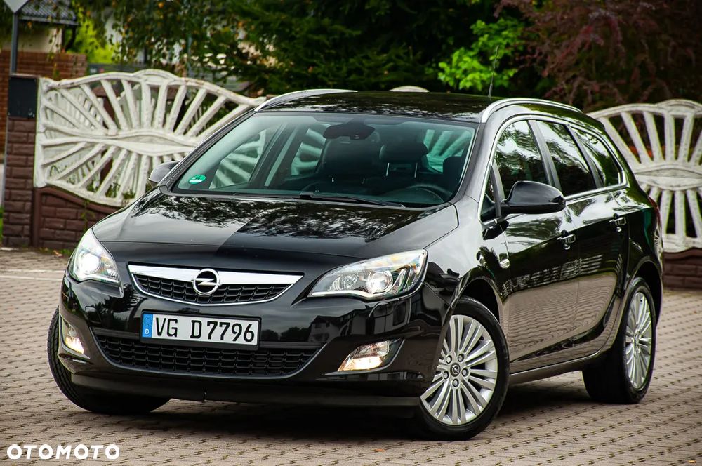 Opel Astra 1.6 Turbo Edition - 8
