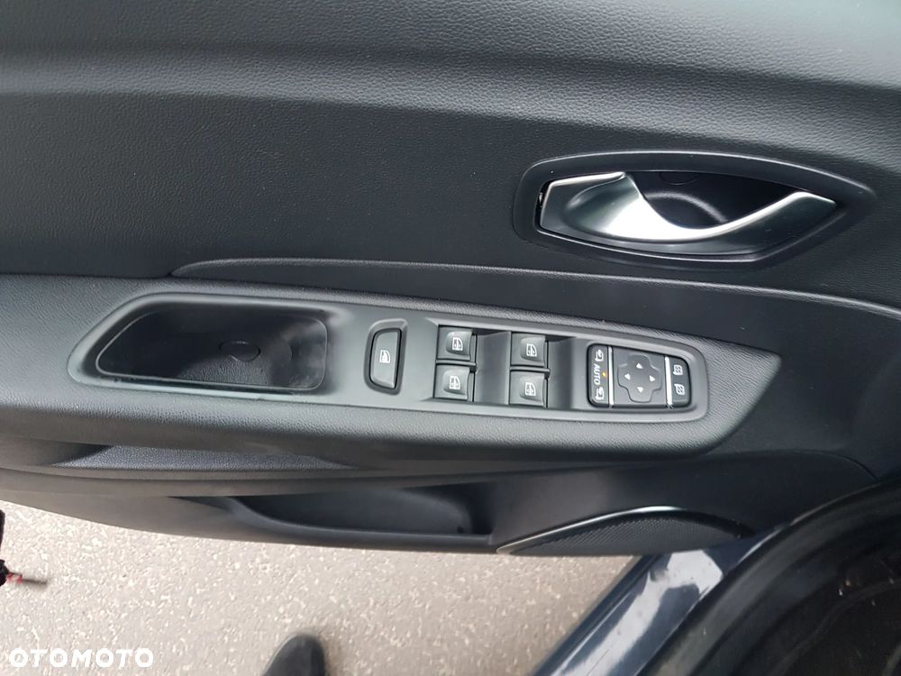 Renault Captur (ENERGY) TCe 90 INTENS - 4