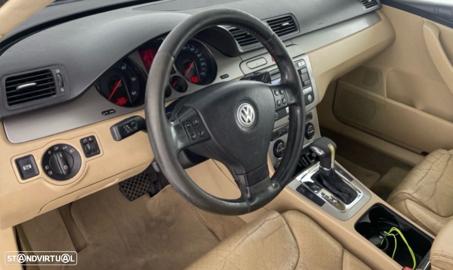 VW Passat Variant 2.0 TDi Confortline DSG - 8