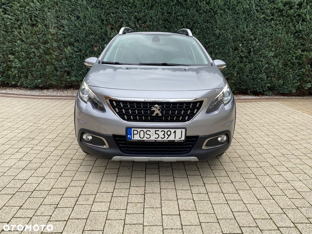 Peugeot 2008 1.2 Pure Tech Allure S&S - 4