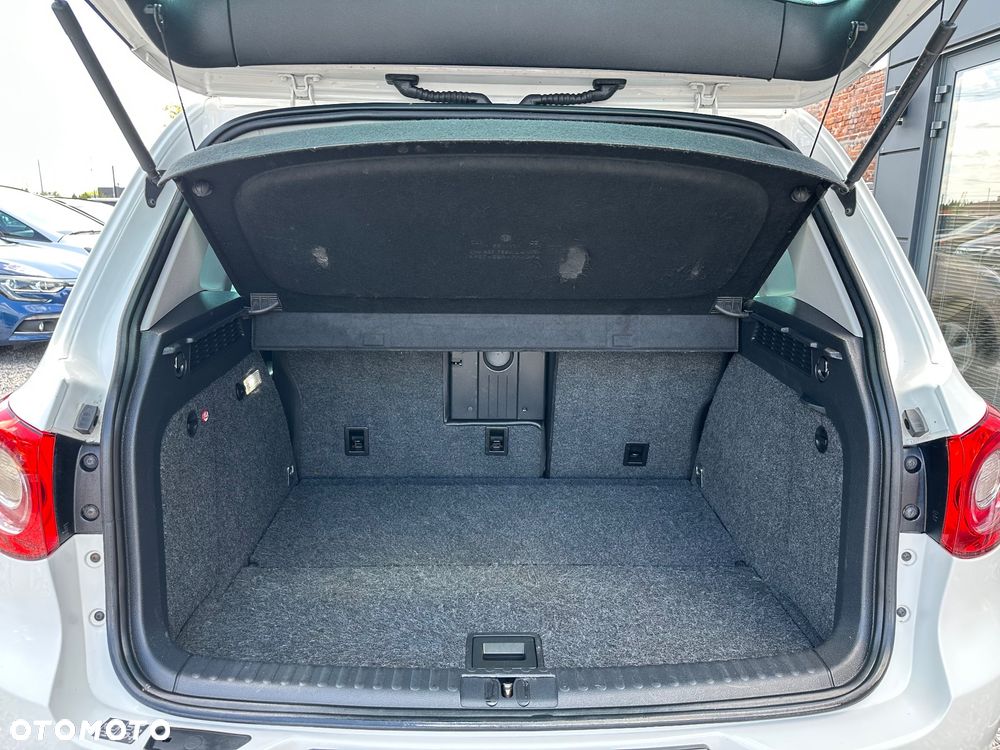 Volkswagen Tiguan 2.0 TSI 4Motion DSG Sport & Style - 38