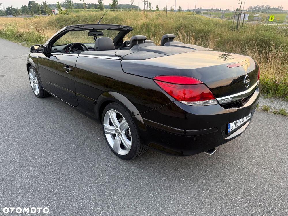 Opel Astra 1.9 CDTI DPF NAVI - 4
