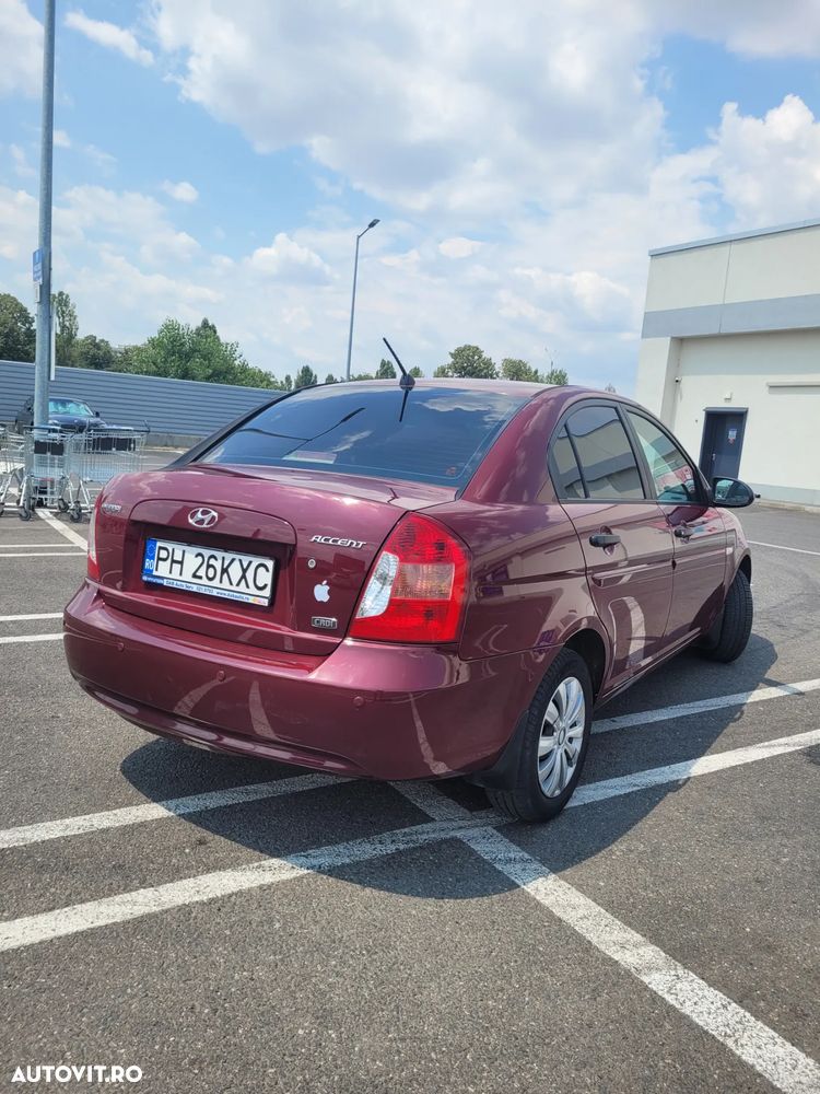 Hyundai Accent MC 1.5 CRDI 4DR GL COMFORT - 11