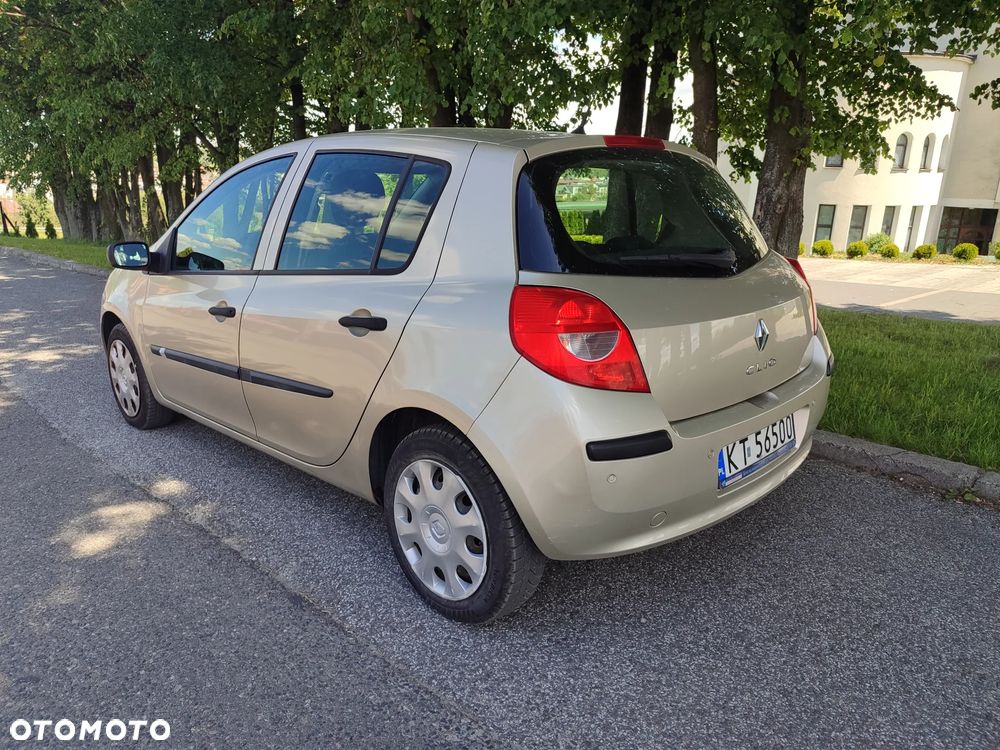 Renault Clio 1.2 16V Wind - 3