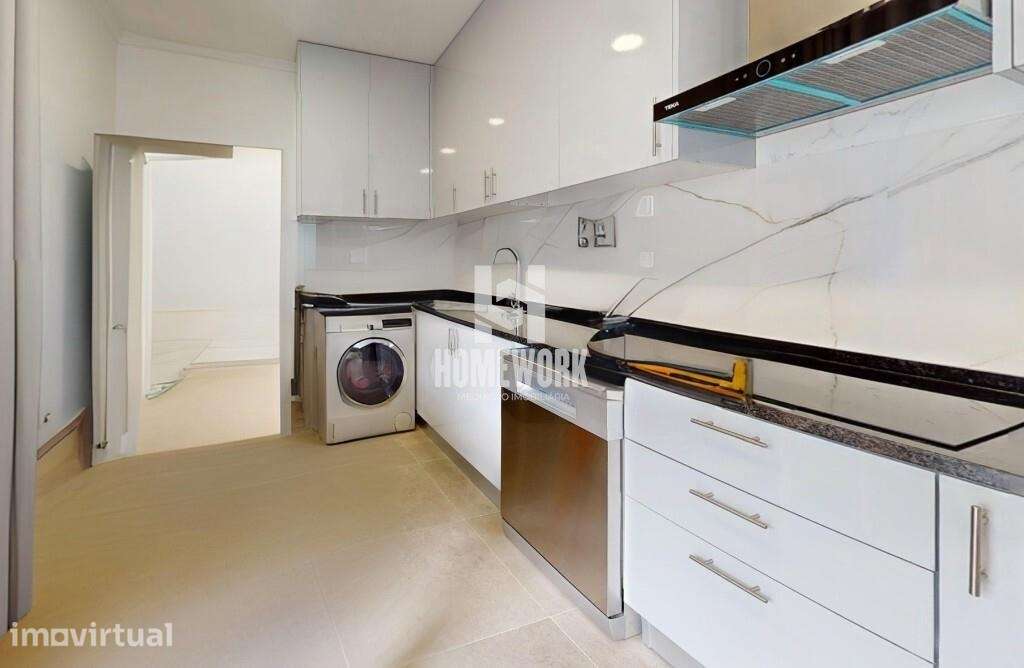 Moradia T3 Contemporânea com Piscina, Garagem e Elevada Eficiência Ene - Grande imagem: 2/54