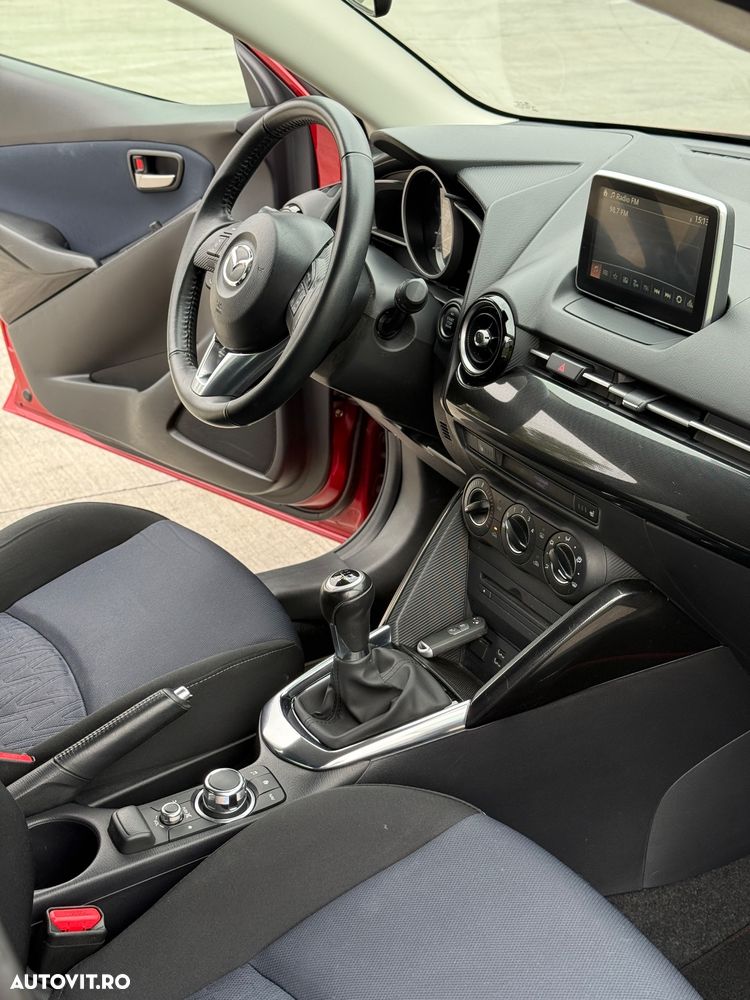 Mazda 2 - 17