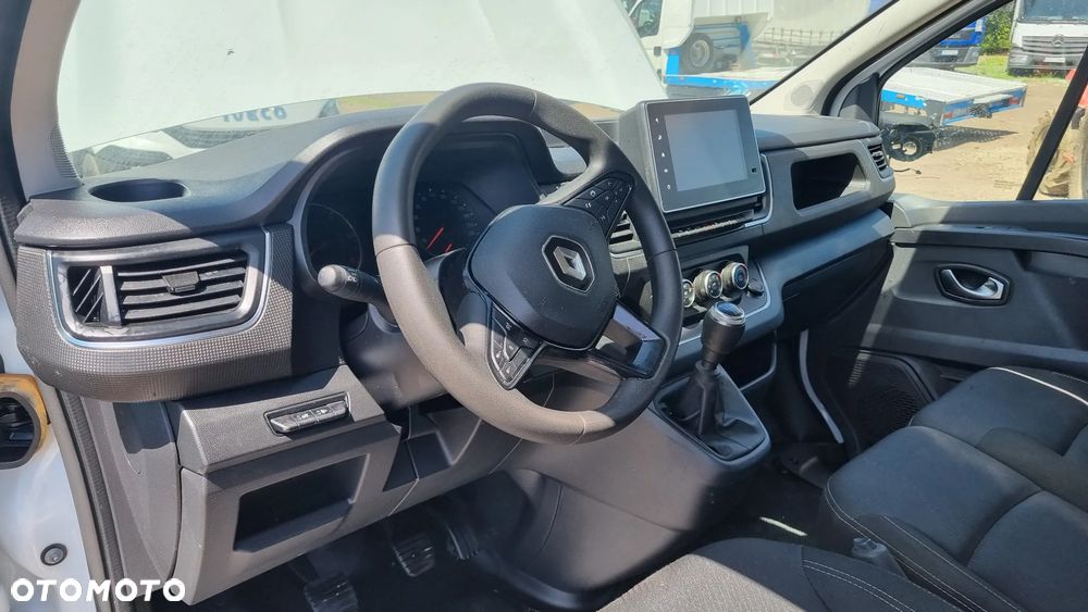 Renault Trafic - 30