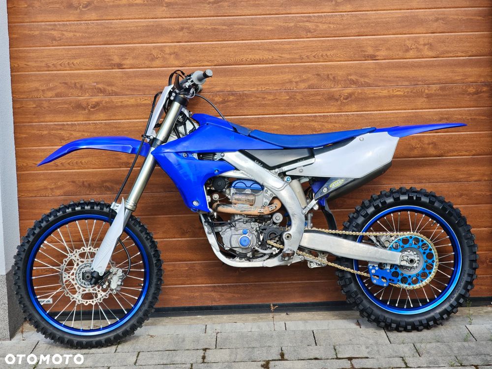 Yamaha YZF - 2