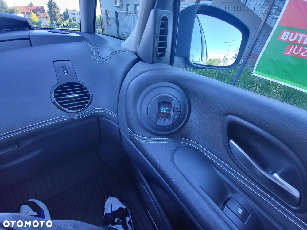Renault Espace 2.0 dCi FAP Initiale - 23