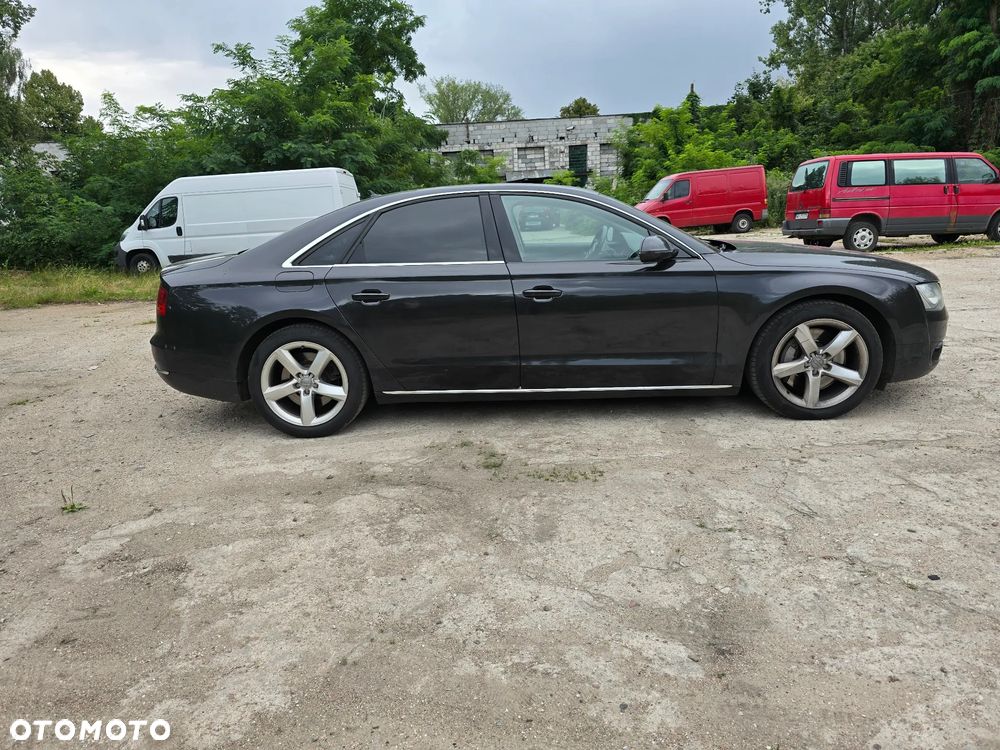 Audi A8 4.2 FSI Quattro - 6