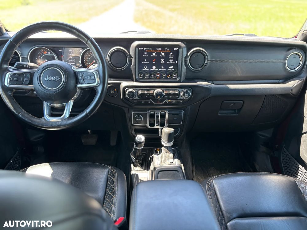 Jeep Wrangler - 10