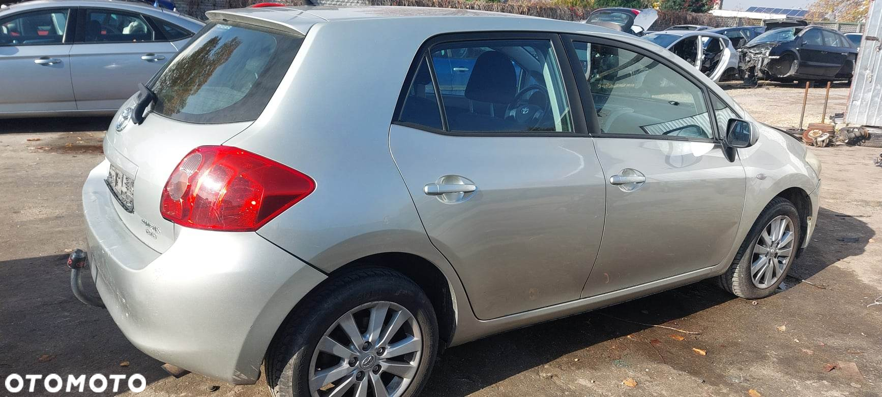 TOYOTA  Auris 2,0 D4D 126KM wtryskiwacz wtrysk - 4