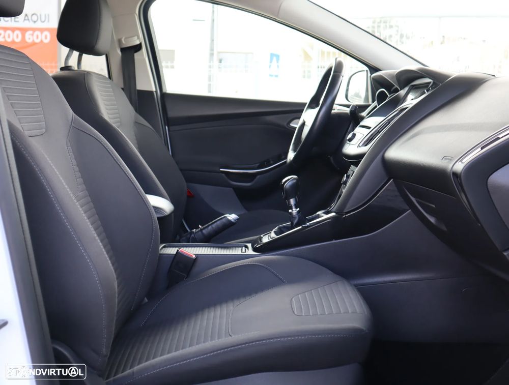 Ford Focus 1.0 EcoBoost Titanium - 20