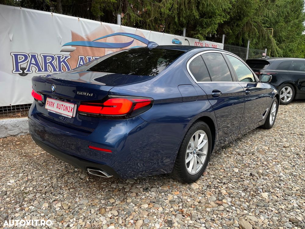 BMW Seria 5 520d xDrive AT - 11