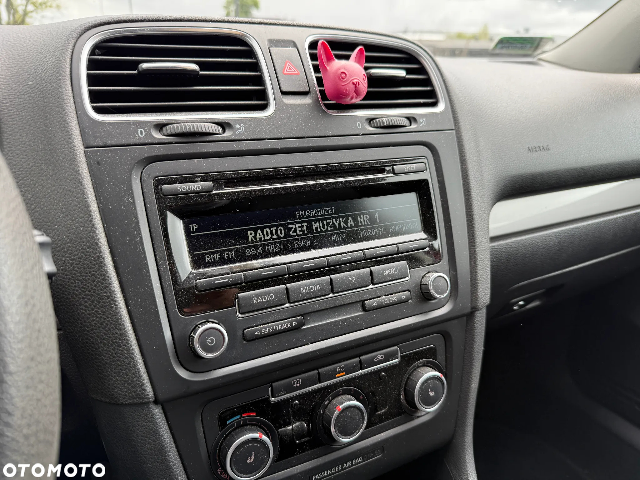 Volkswagen Golf - 16
