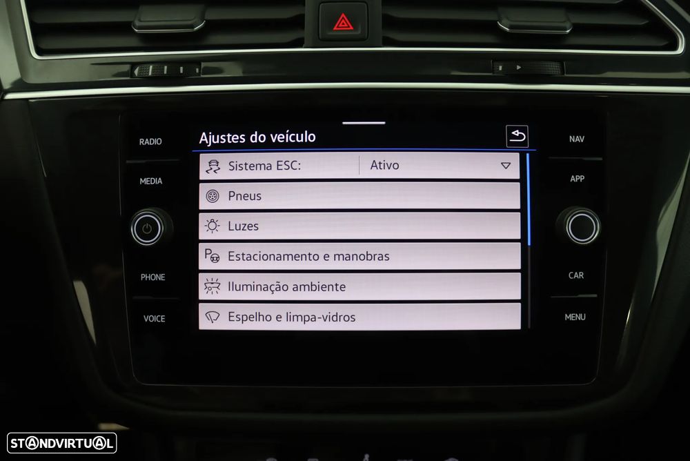 VW Tiguan Allspace 2.0 TDI R-Line DSG - 31