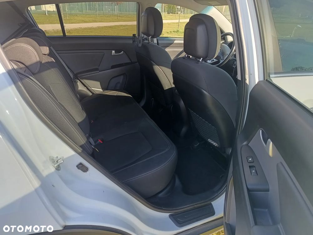 Kia Sportage 1.6 GDI L 2WD - 17