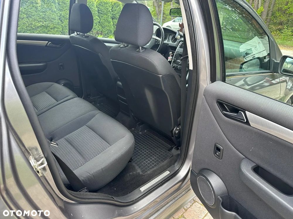 Mercedes-Benz Klasa B 180 BlueEffICIENCY - 5